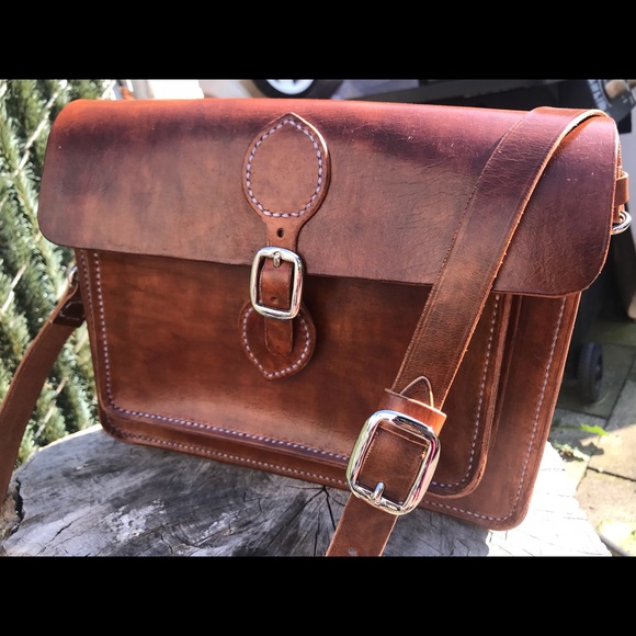 Handmade leather satchel - Picture 2 of 8
